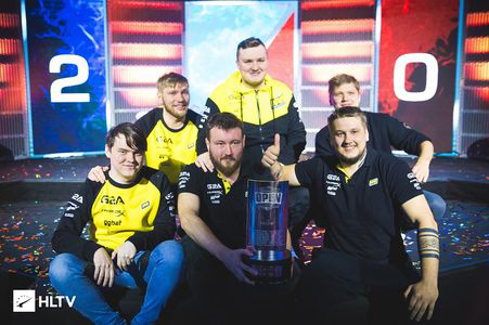 现出了强大 现出了强大