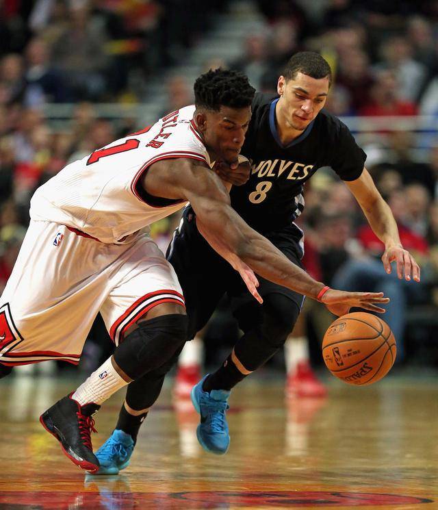 反映了他们 反映了他们