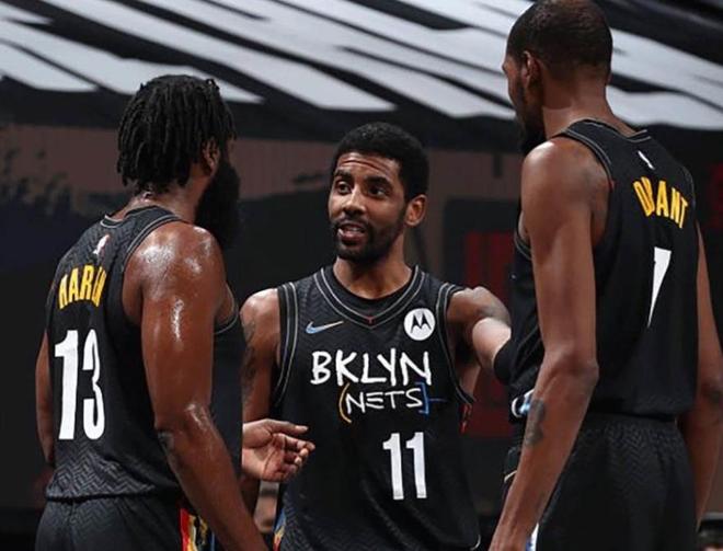 辅以稳定的 辅以稳定的